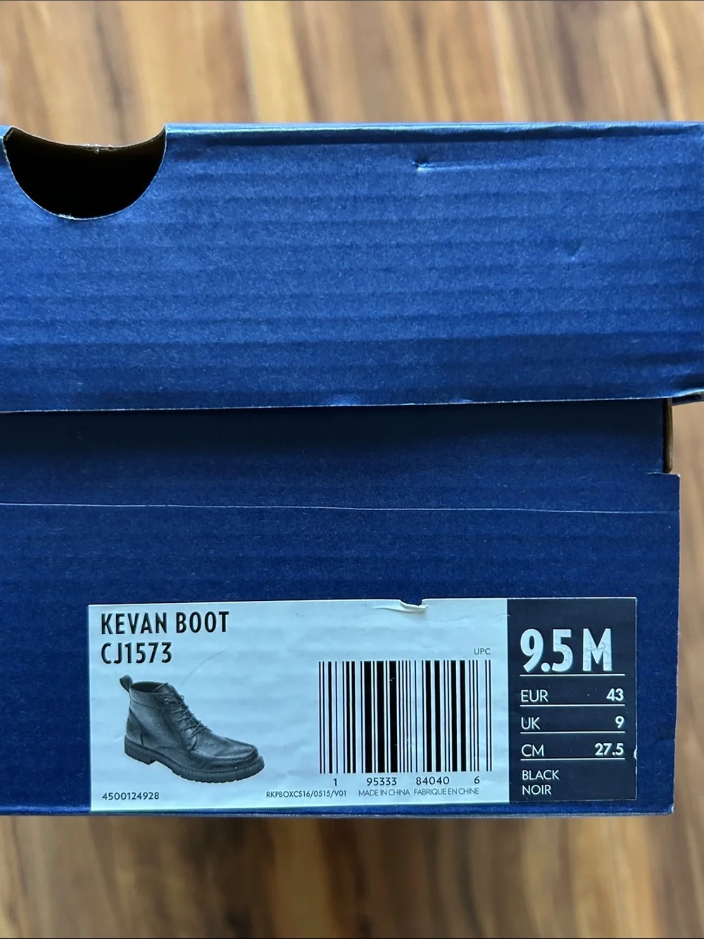 NEW Rockport Men’s Black Kevan Chukka Boots